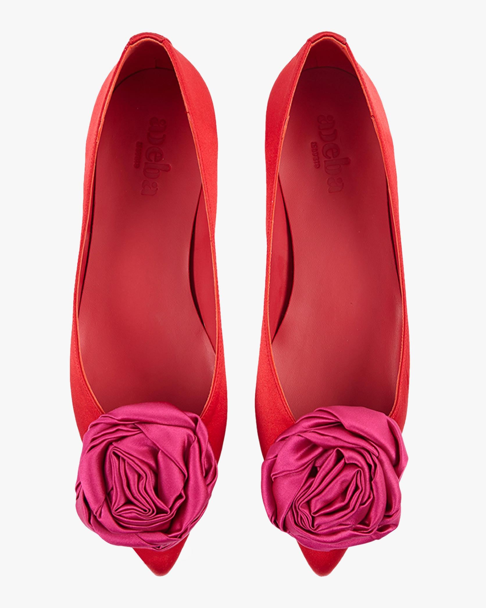 Bloom red