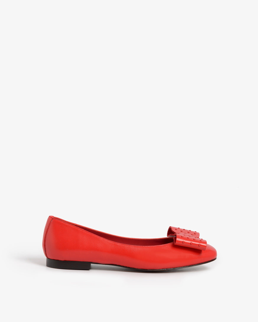 MISS Stud Red Adeba Madrid