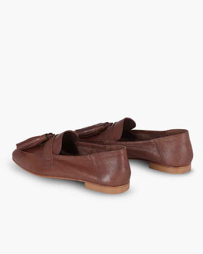 Aita brown