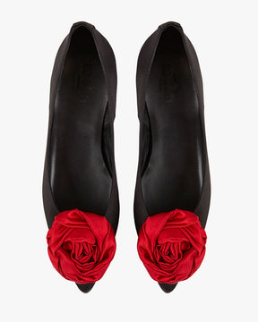 Bloom black