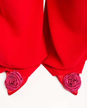 Bloom red