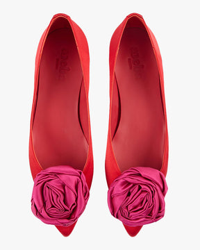 Bloom red