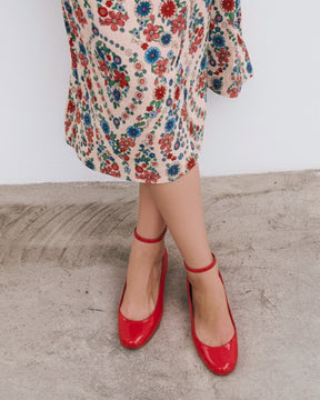Dance red