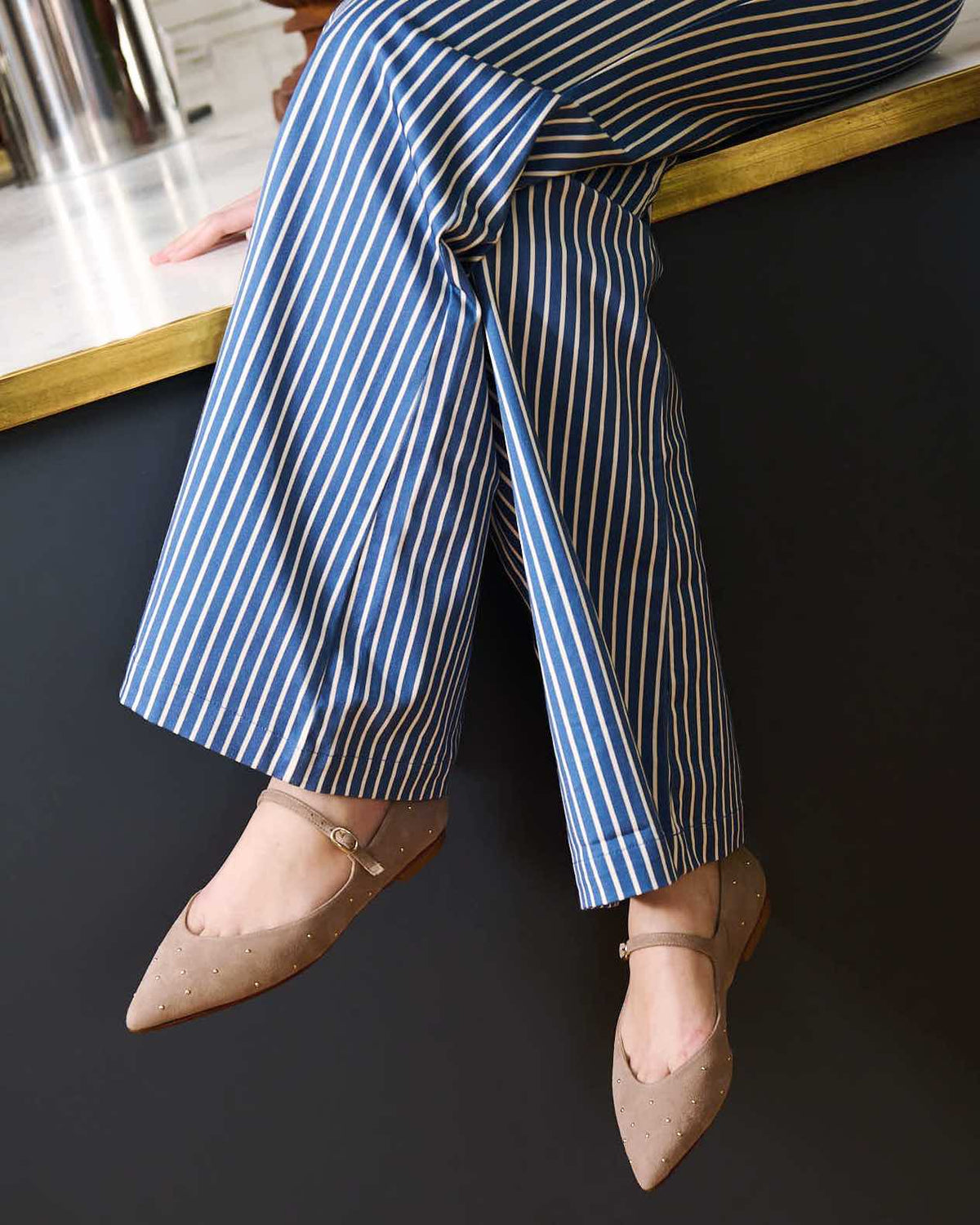 Paris stud brown